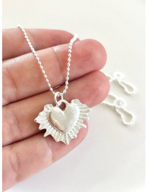 COLLAR BAÑADO EN PLATA DIJE CORAZON