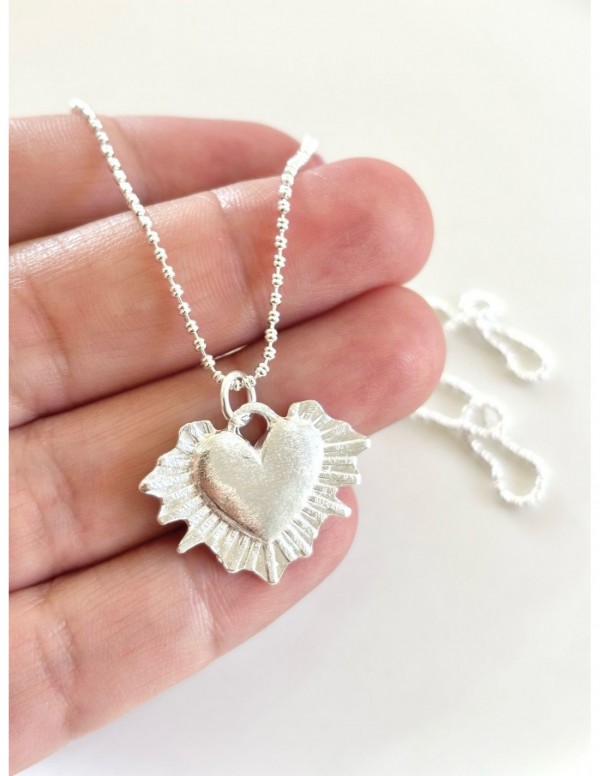 COLLAR BAÑADO EN PLATA DIJE CORAZON