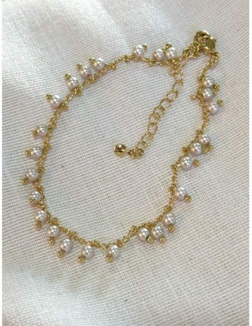 PULSERA BAÑADO EN ORO PIERLAS BLANCAS
