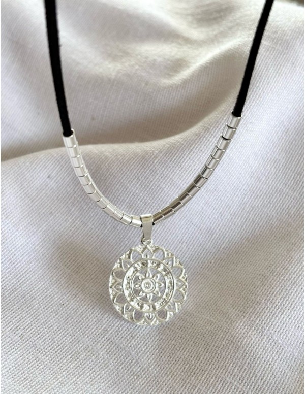 COLLAR BAÑADO EN PLATA