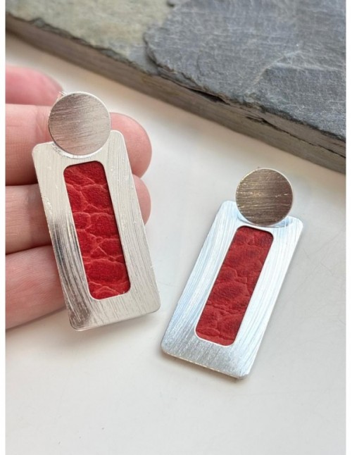 AROS BAÑADOS EN PLATA  CUERO ROJO