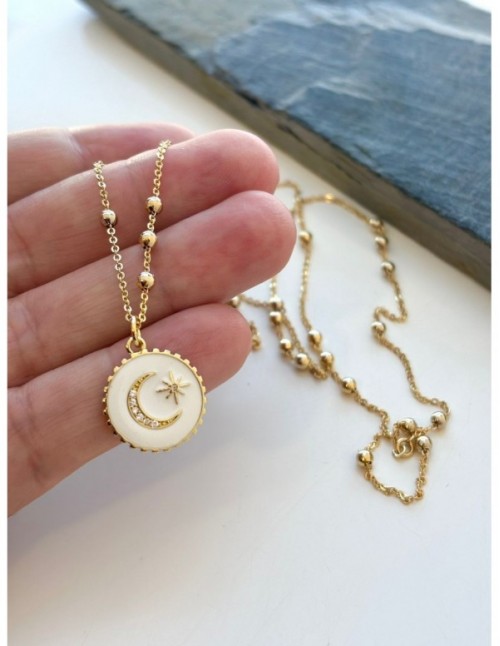 COLLAR BAÑADO EN ORO DIJE LUNA BLANCO