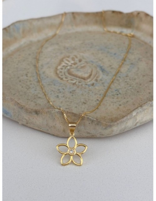 COLLAR BAÑADO EN ORO DIJE FLOR