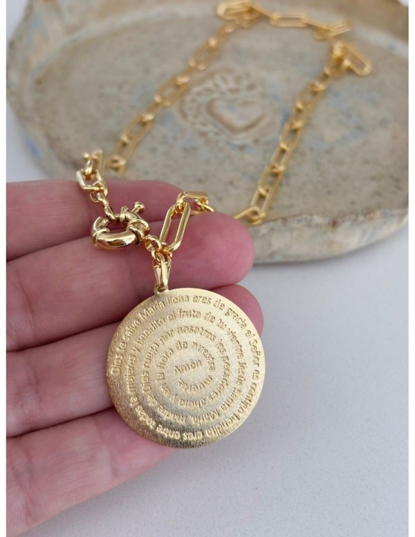 COLLAR BAÑADO EN ORO DIJE PADRE NUESTRO