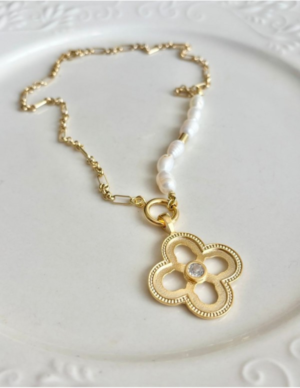 COLLARES BAÑADOS EN ORO