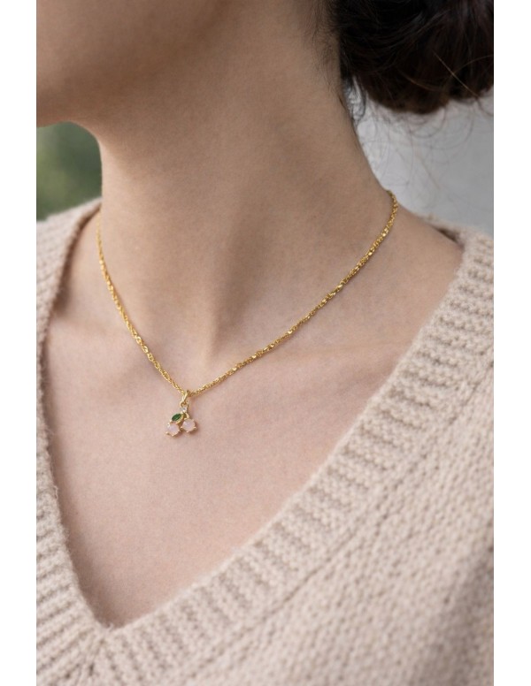 COLLAR BAÑADO EN ORO CEREZA BLANCA