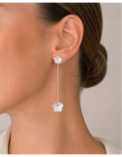 AROS BAÑADOS EN PLATA FLOR LARGA 2