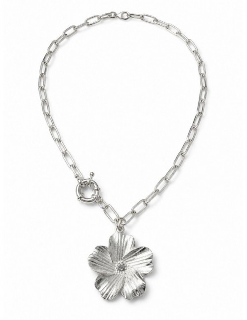 COLLAR BAÑADO EN PLATA FLOR