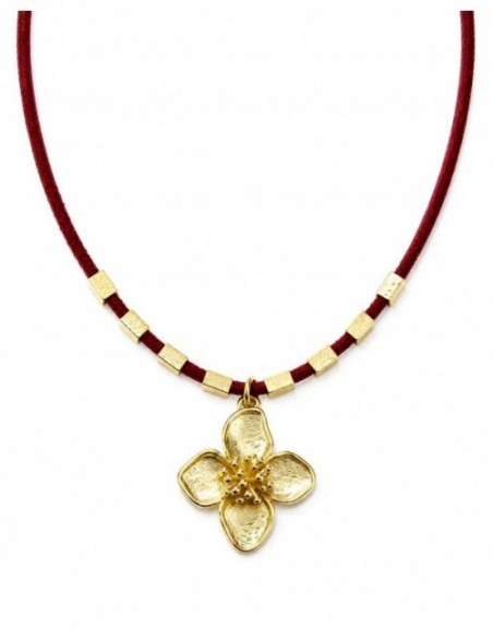 COLLAR BAÑADO EN ORO GAMUZA ROJA FLOR