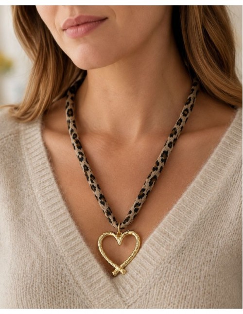COLLAR BAÑADO EN ORO ANIMAL PRINT CORAZON 2
