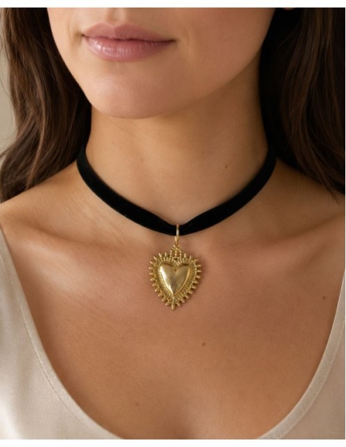 COLLAR BAÑADO EN ORO NEGRO CORAZON 2