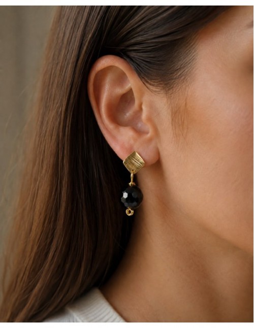 AROS BAÑADOS EN ORO PIEDRA NEGRA 2