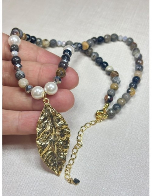 COLLAR BAÑADO EN ORO HOJA
