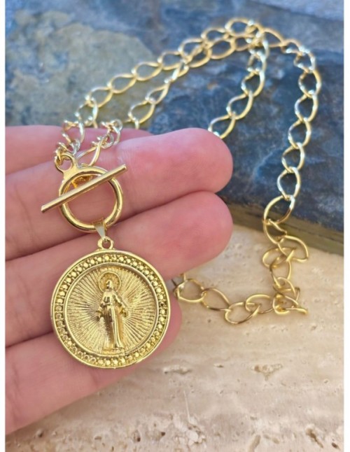 COLLAR BAÑADO EN ORO DIJE RELIGIOSO
