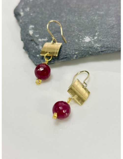 AROS BAÑADOS EN ORO PIEDRA ROJA