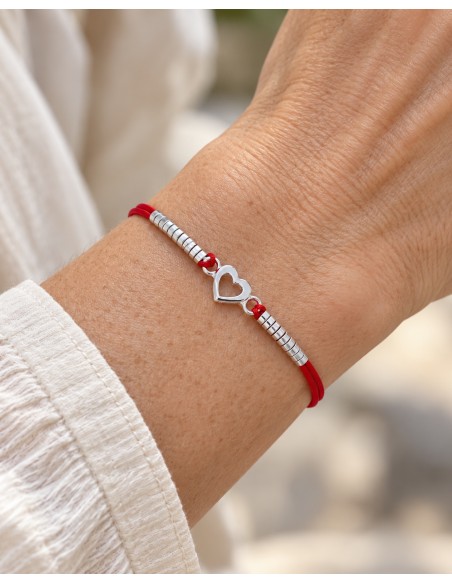 PULSERA ROJA AJUSTABLE CORAZÓN CENTRAL BAÑADA EN PLATA