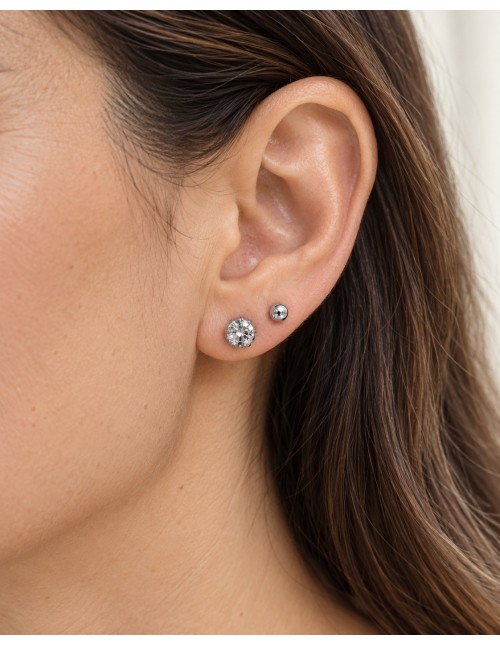 Set de dos pares de aros bolita y cristal bañados en plata, cuatro piezas 2