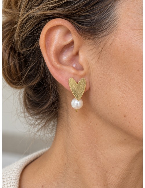 Aros corazón dorado con perla blanca 2