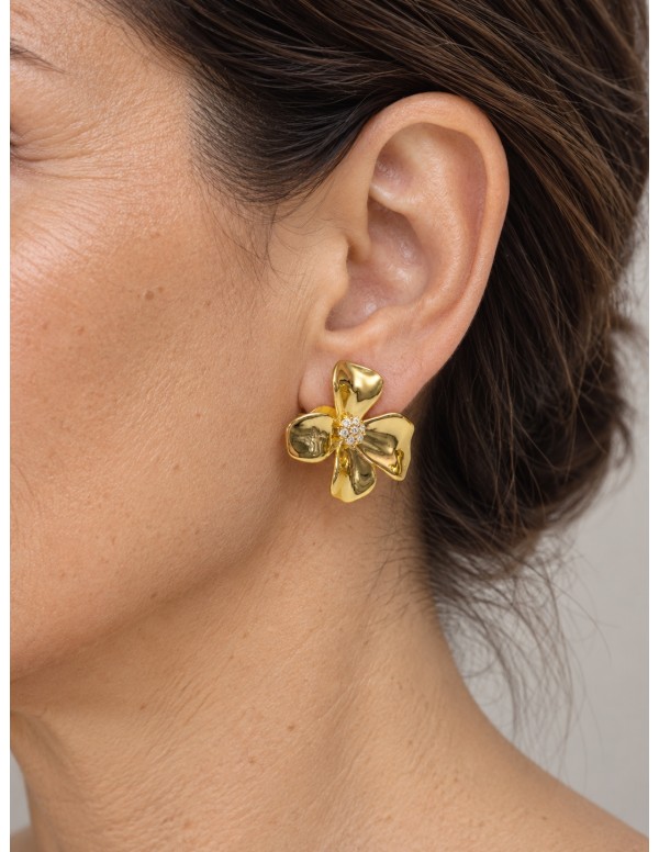 Aros flor de cuatro pétalos bañados en oro con...