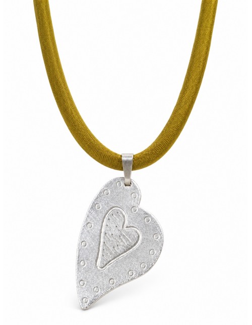 Collar de corazón bañado en plata con cordón de seda de...