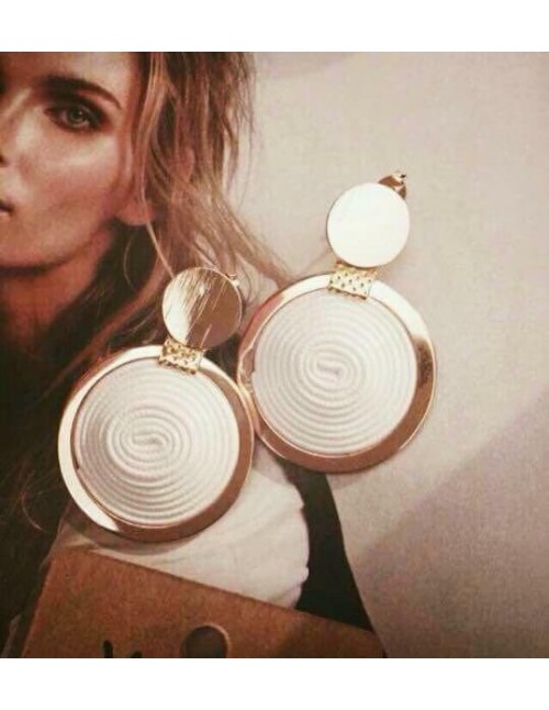 ARO BAÑO DE ORO BLANCO DE CUERO SINTETICO 2