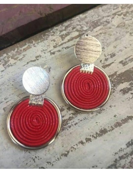 ARO ARGOLLA PLATA ROJA 2CM APROX DE CUERO SINTETICO