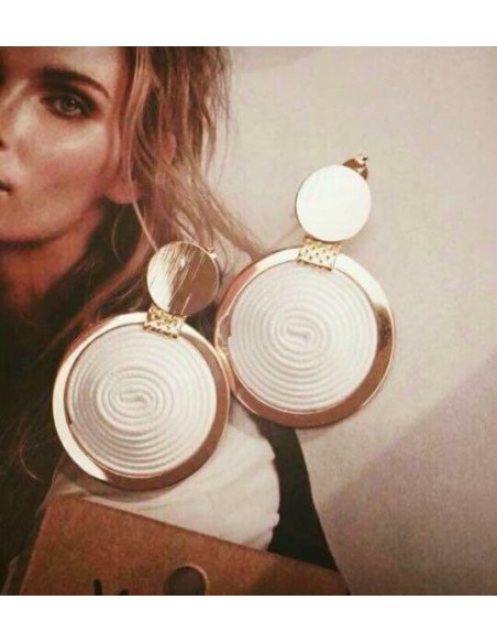 ARO BAÑO DE ORO BLANCO DE CUERO SINTETICO