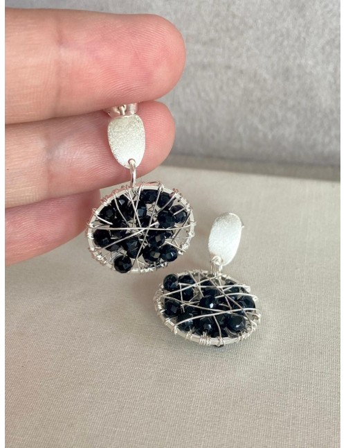 ARO BANO DE PLATA CRISTALES NEGROS