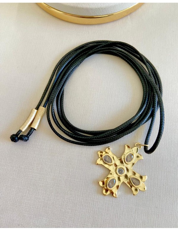 COLLARES BAÑADOS EN ORO DIJE DE CRUZ