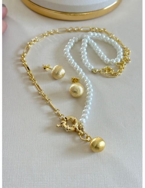 CONJUNTO BAÑADO EN ORO PERLAS VIDRIO BLANCAS