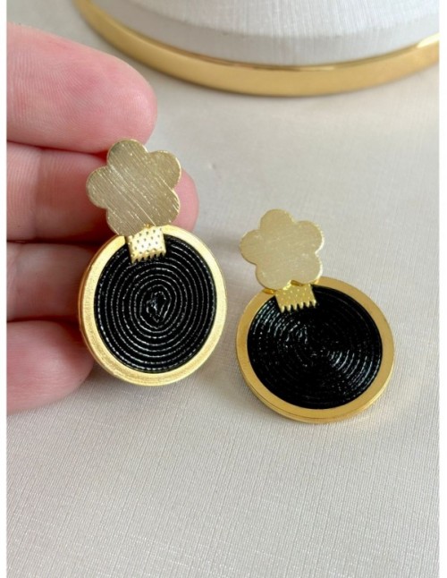 AROS BAÑADOS EN ORO CUERO SINTETICO NEGRO