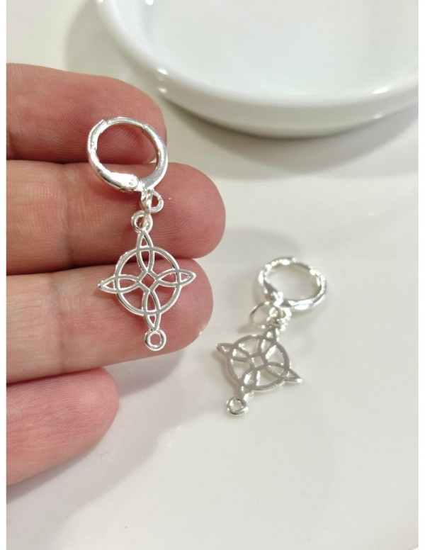 AROS BAÑADOS EN PLATA NUDO DE BRUJAS