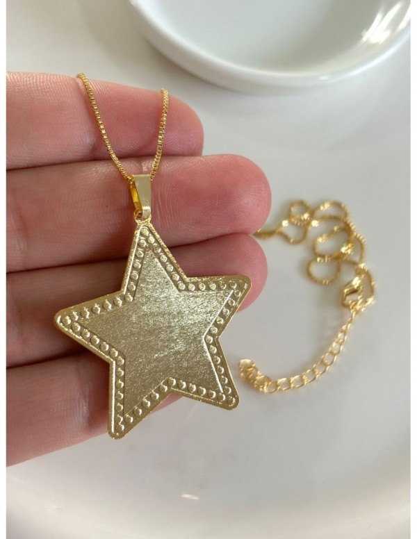 COLLAR BAÑADO EN ORO ESTRELLA